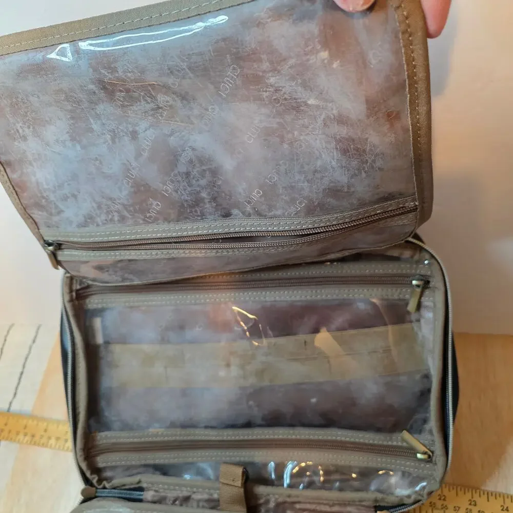 Cluci faux/vegan black leather quilted stitching travel toiletry bag hang-up